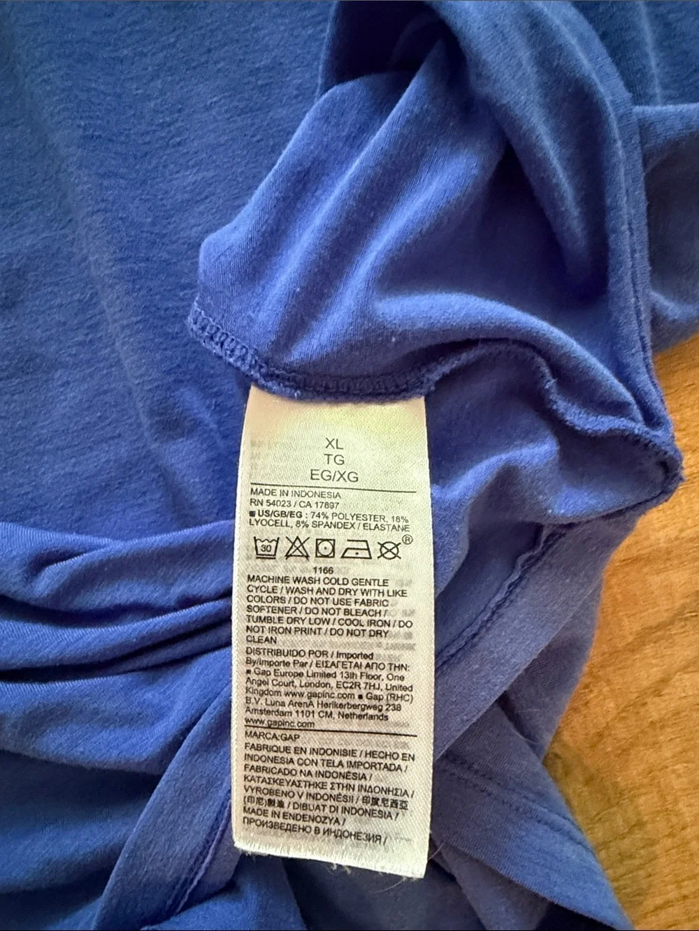 GAP Fit Breathe T-Shirt Women's Short Sleeve Crew Tee in Dazzling Blue XL - Picture 3 of 7